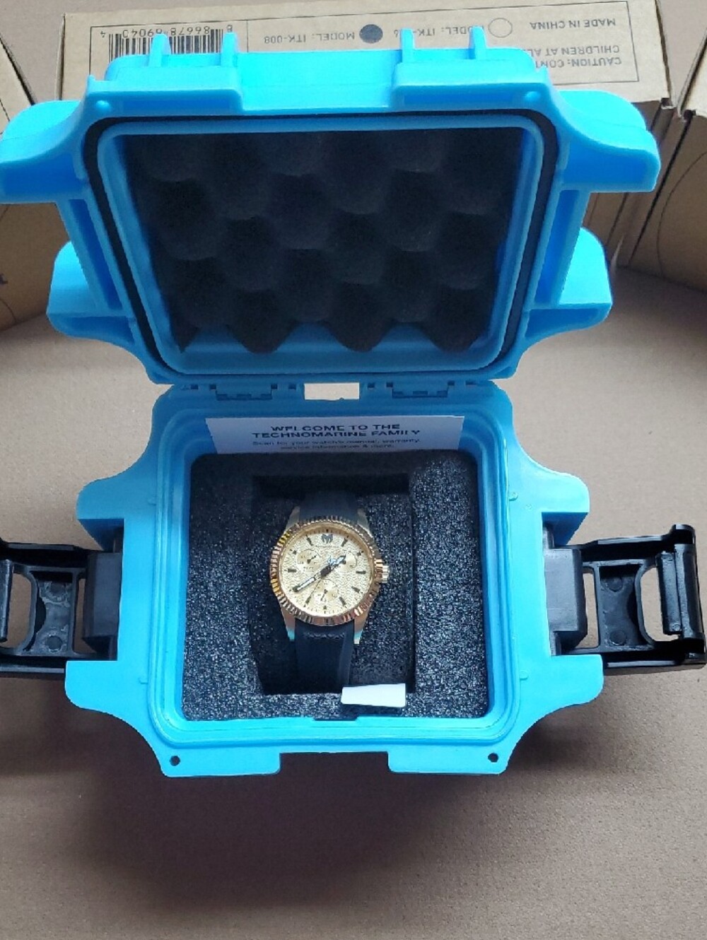 Invicta Bright Blue Protective Travel Watch Case